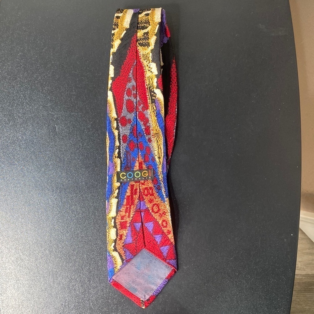 Vintage Coogi multicolored patterned essential tie